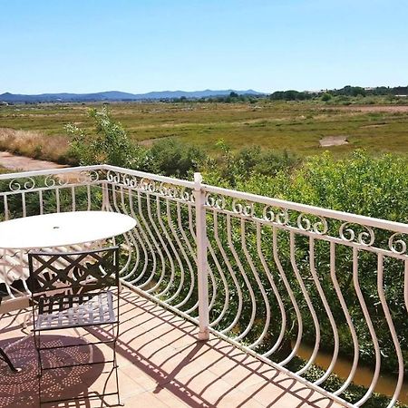 Studio 2 Personnes Vue Marais Salant Parking Et Terrasse Proche Commodite Hyères Exteriér fotografie