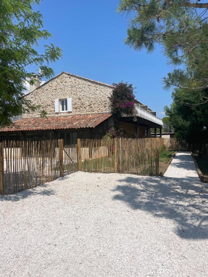 Studio 2 Personnes Vue Marais Salant Parking Et Terrasse Proche Commodite Hyères Exteriér fotografie